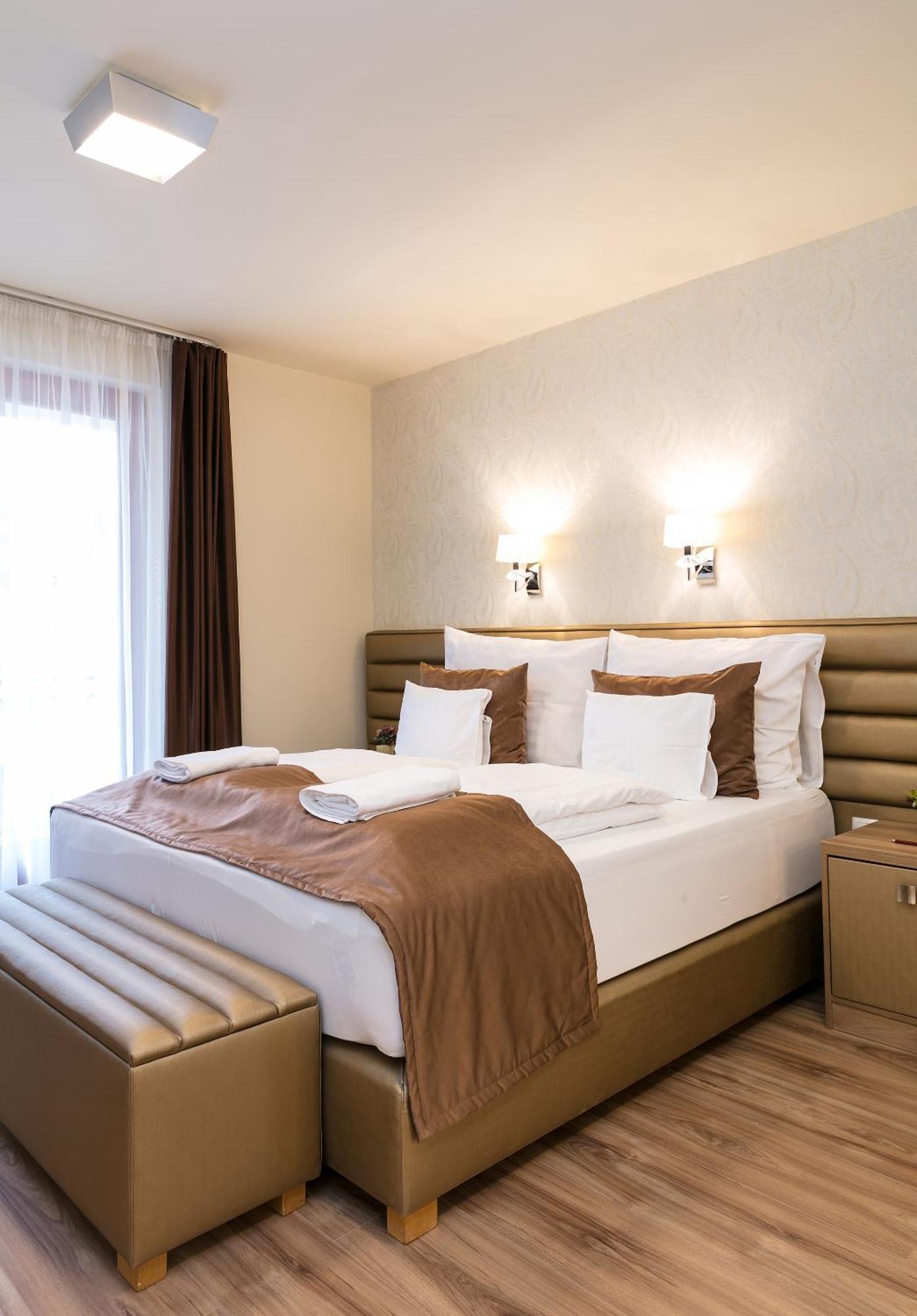 Foter Rezidencia 3 Apartment Дьор Екстериор снимка