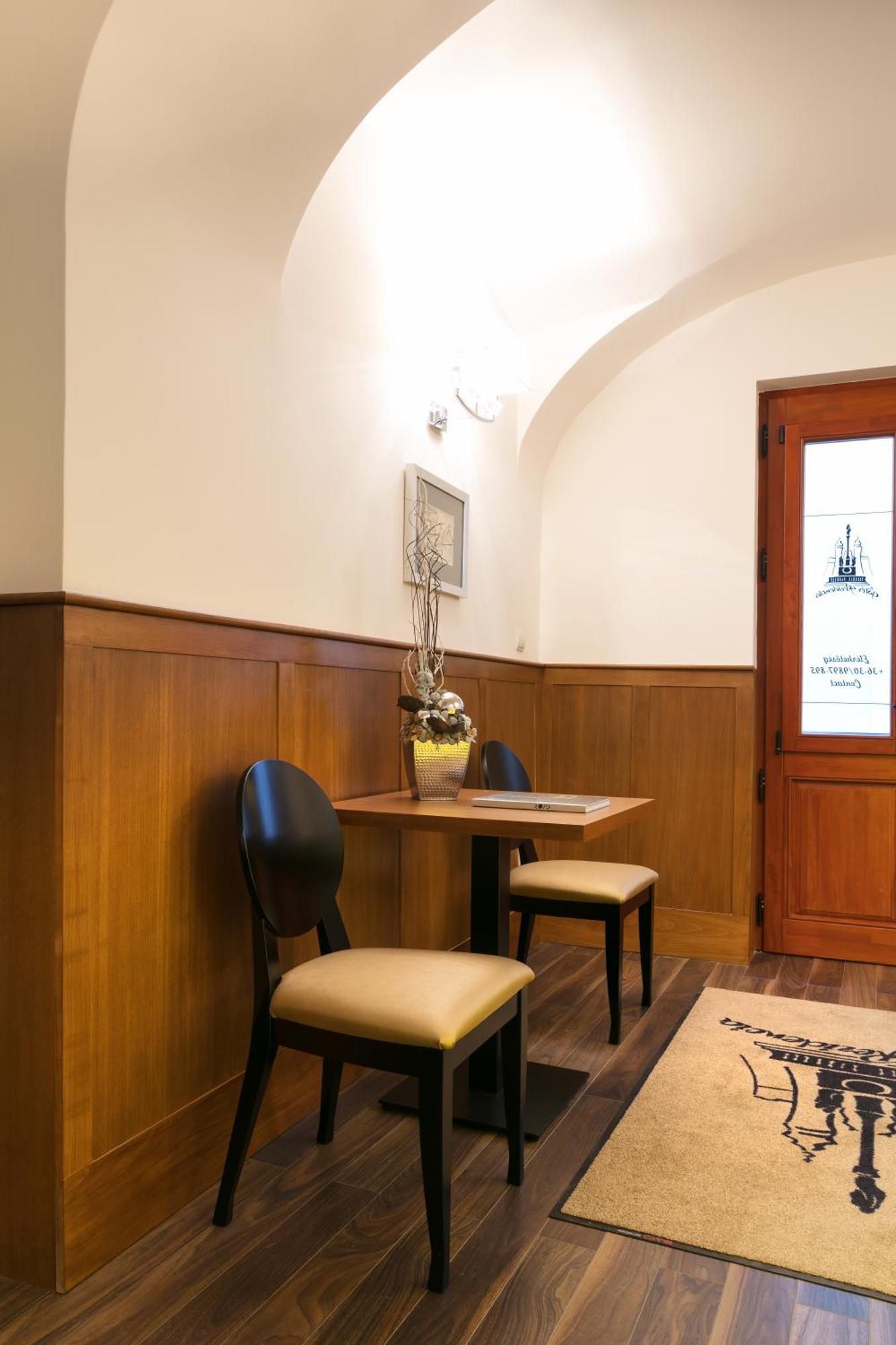 Foter Rezidencia 3 Apartment Дьор Екстериор снимка