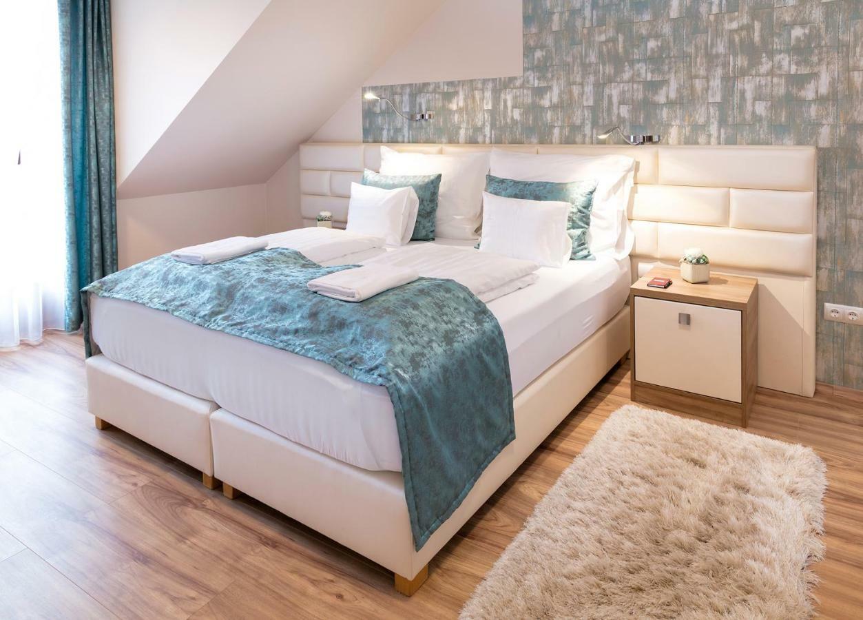 Foter Rezidencia 3 Apartment Дьор Екстериор снимка
