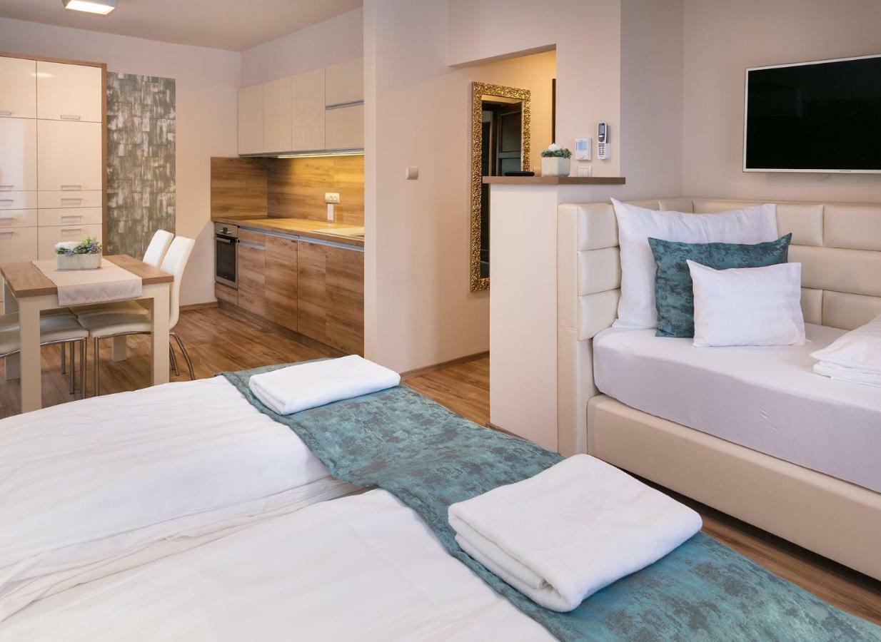 Foter Rezidencia 3 Apartment Дьор Екстериор снимка