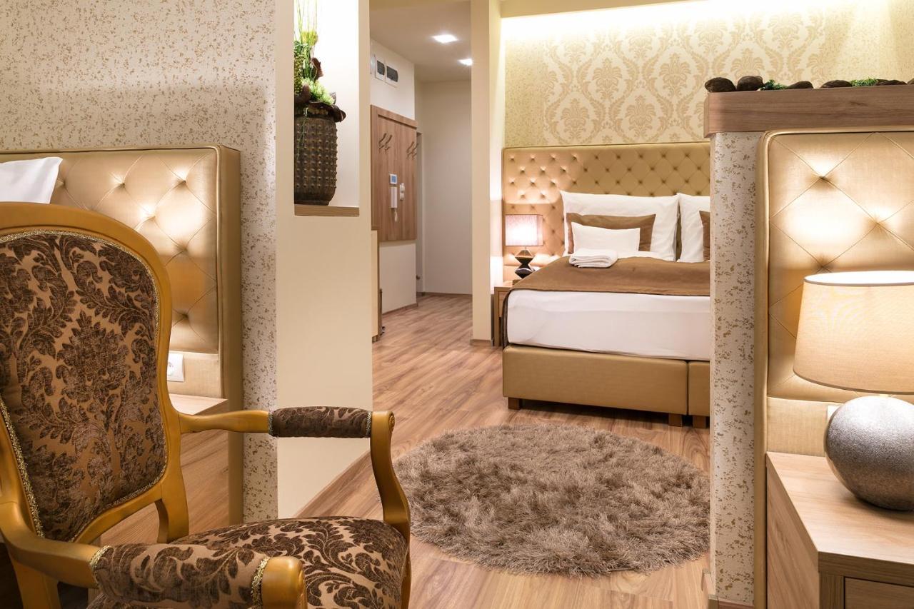 Foter Rezidencia 3 Apartment Дьор Екстериор снимка